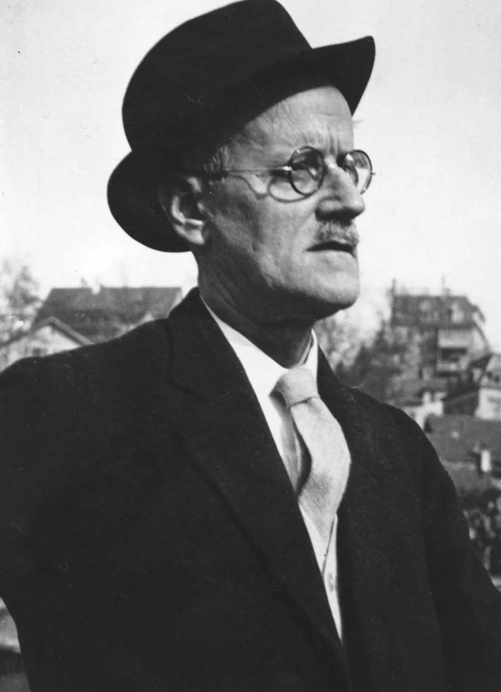 James Joyce — Imagen alternativa