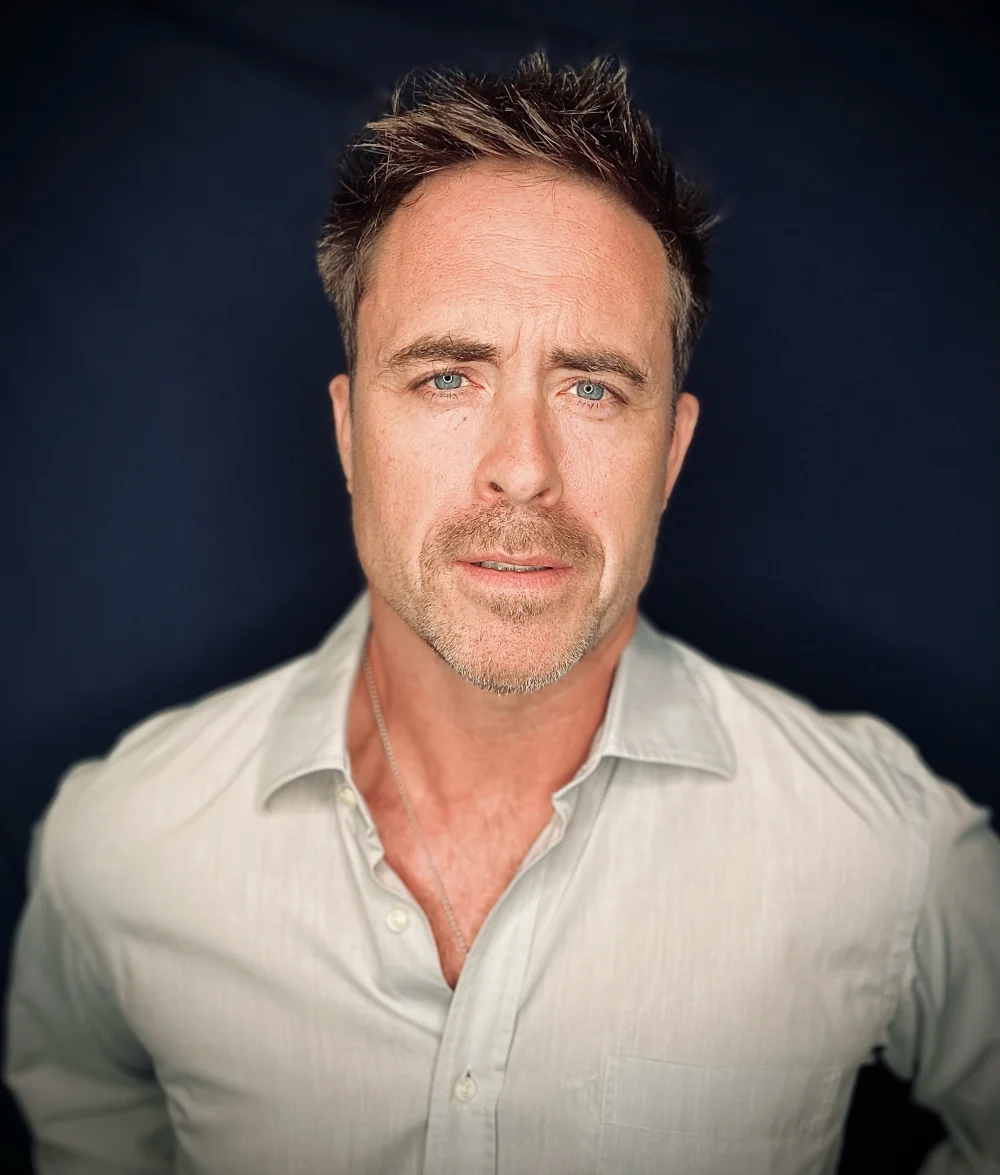 James Murray — Imagen alternativa