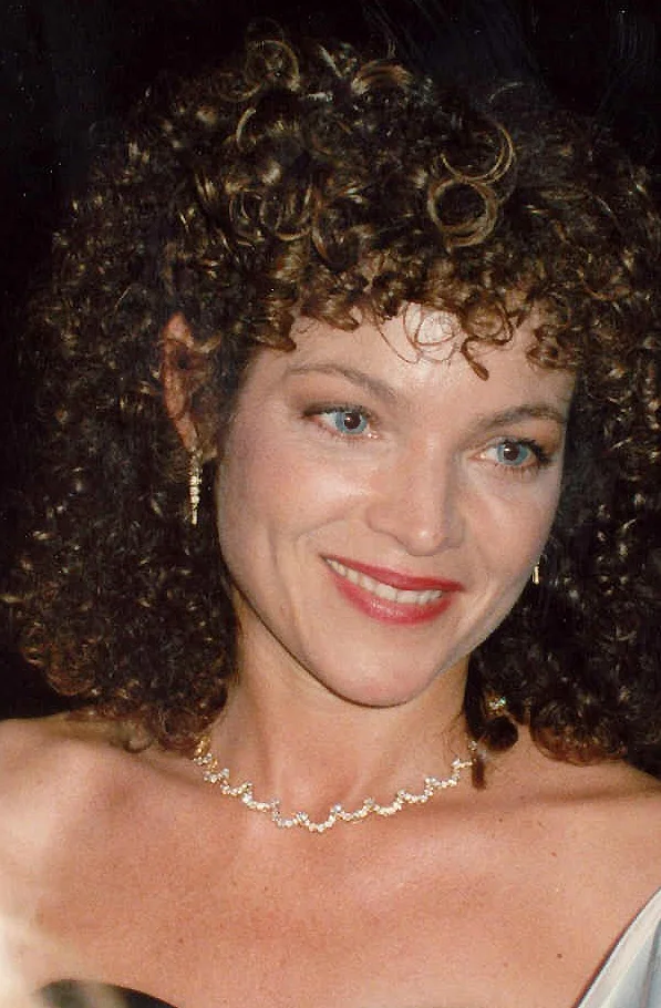 Amy Irving — Imagen principal