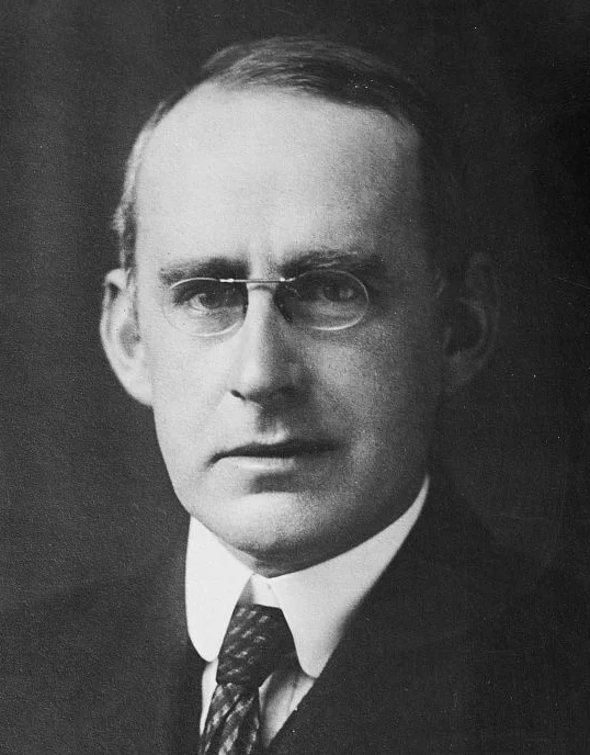 Arthur Stanley Eddington — Imagen principal