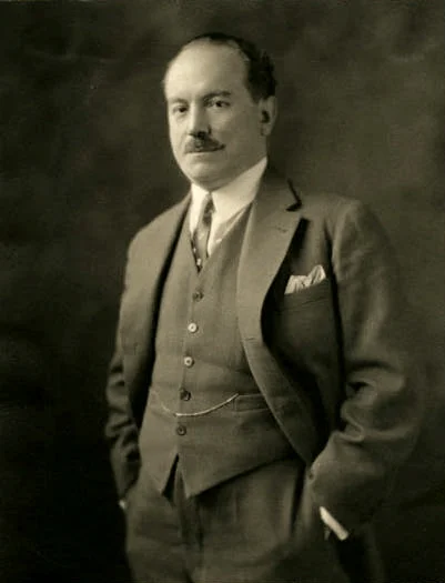Carlos Dávila — Imagen principal