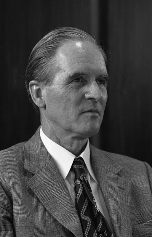Karl Carstens — Imagen principal