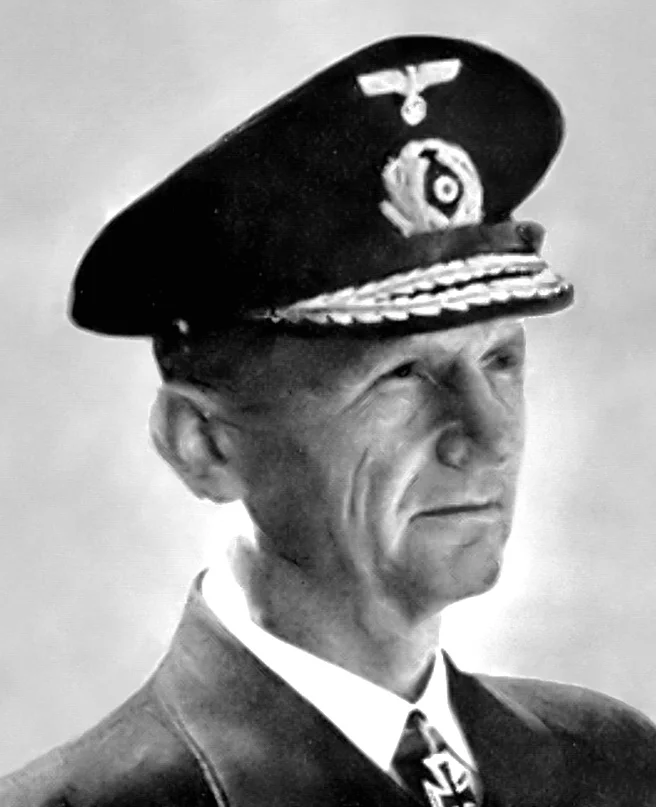 Karl Dönitz — Imagen principal