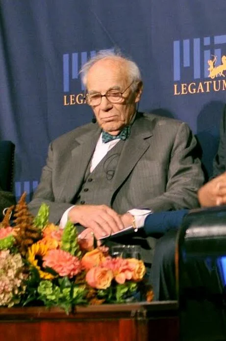 Lawrence Klein — Imagen principal