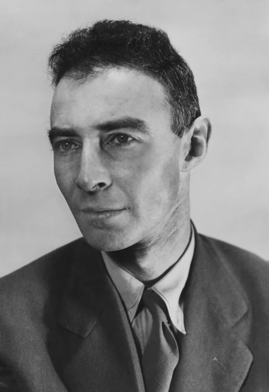 Robert Oppenheimer — Imagen principal