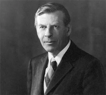 James Duesenberry — Imagen principal