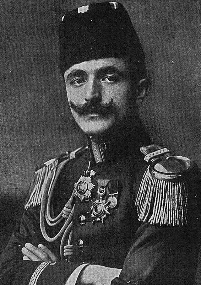 İsmail Enver — Imagen principal