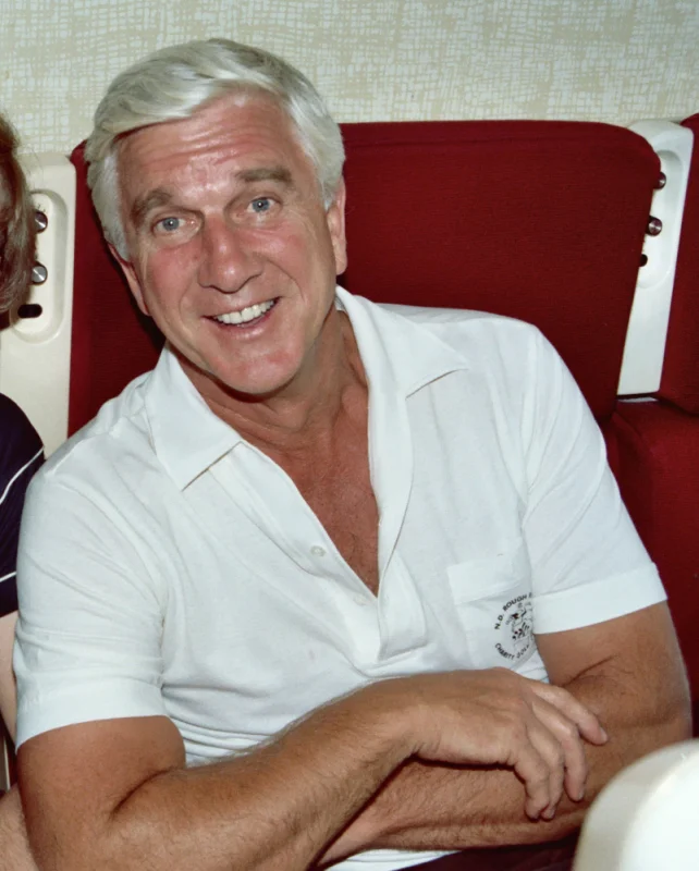 Leslie Nielsen — Imagen principal