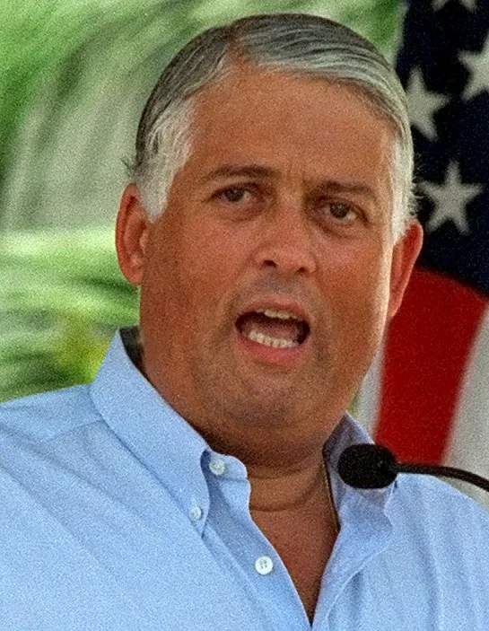 Ernesto Pérez Balladares — Imagen principal
