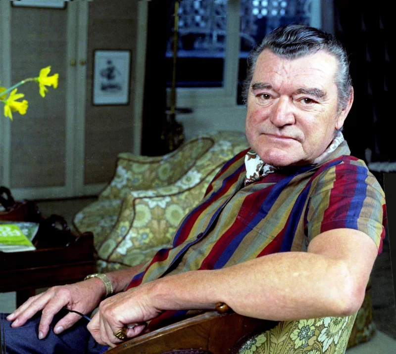 Jack Hawkins — Imagen principal