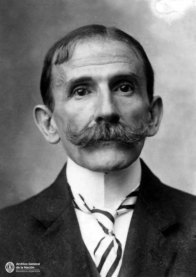 Emilio Mitre — Imagen principal
