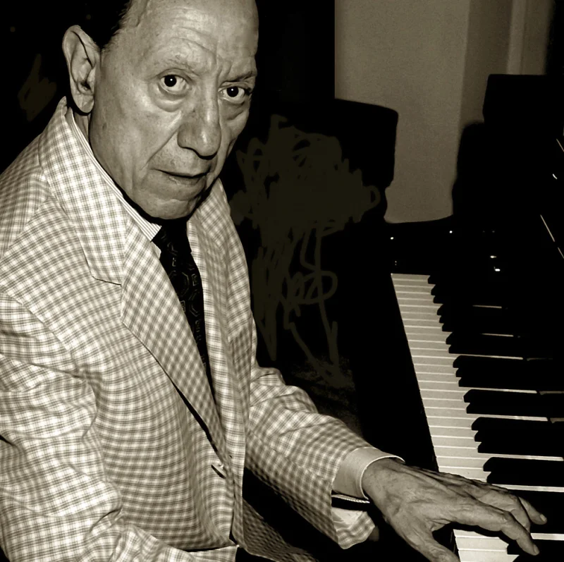 Renato Carosone — Imagen principal