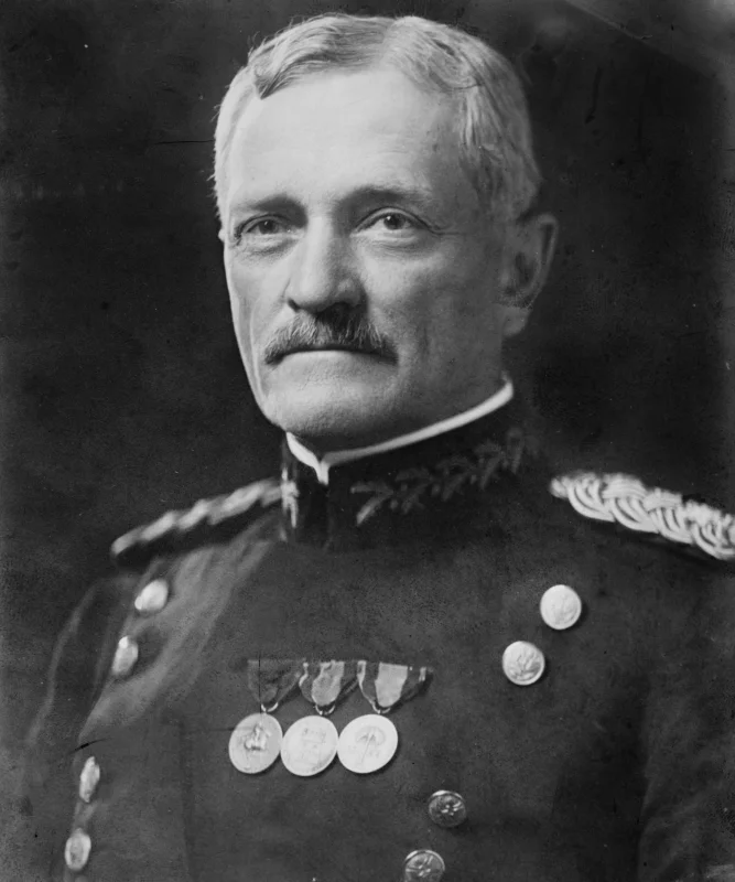 John J. Pershing — Imagen principal