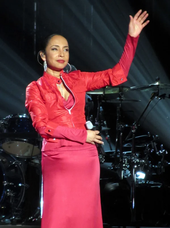 Sade Adu — Imagen principal