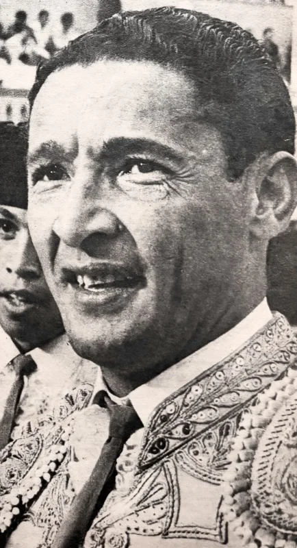 César Girón — Imagen principal