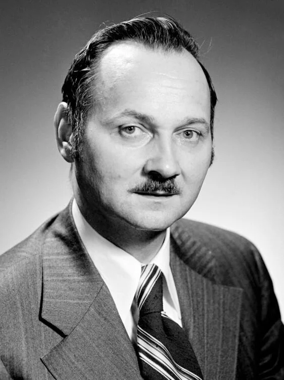 Maurice Strong — Imagen principal