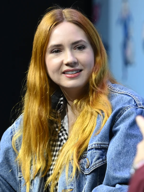 Karen Gillan — Imagen principal